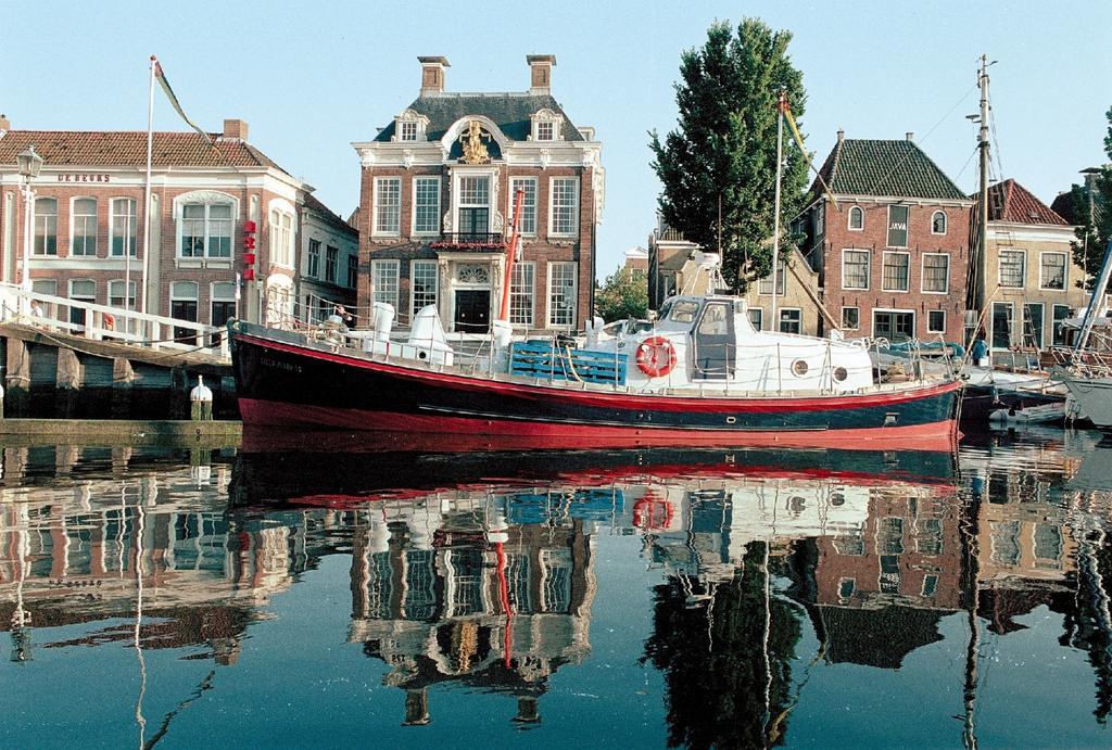 Reddingsboot Harlingen Boat 호텔 외부 사진